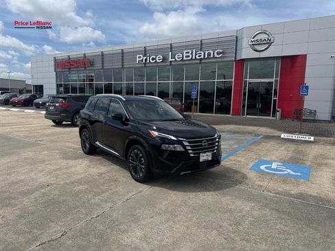 Used 2026 Nissan Rogue Platinum w/ Platinum Premium Package AWD/4WD image 1