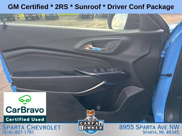 Used 2024 Chevrolet Trax RS w/ Sunroof Package FWD image 11