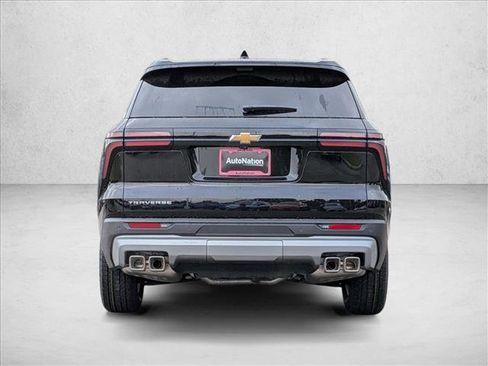 New 2026 Chevrolet Traverse LT w/ Driver Confidence Package FWD image 6