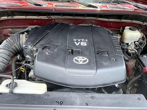 Used 2008 Toyota FJ Cruiser 4WD image 9