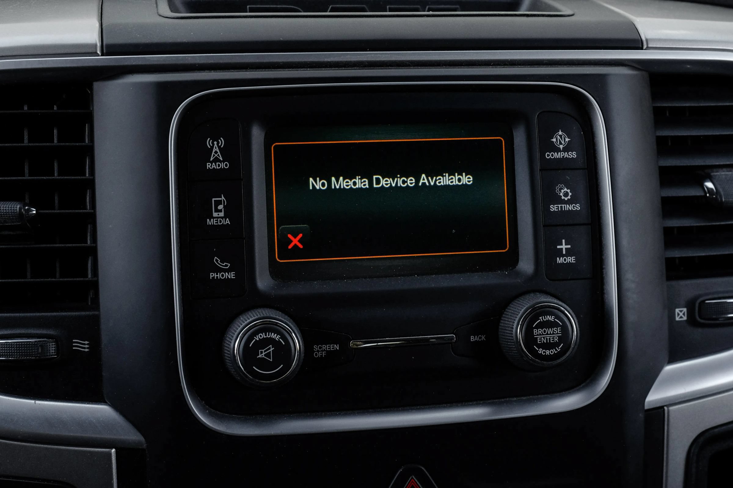 Used 2017 RAM 1500 Classic SLT RWD image 35