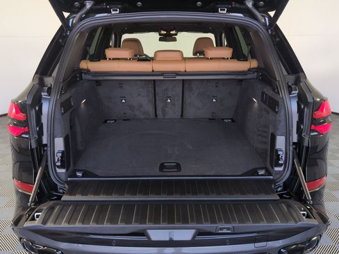 New 2026 BMW X5 M60i w/ Climate Comfort Package image 30