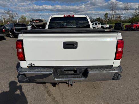 Used 2018 Chevrolet Silverado 1500 LS w/ Trailering Package AWD/4WD image 4