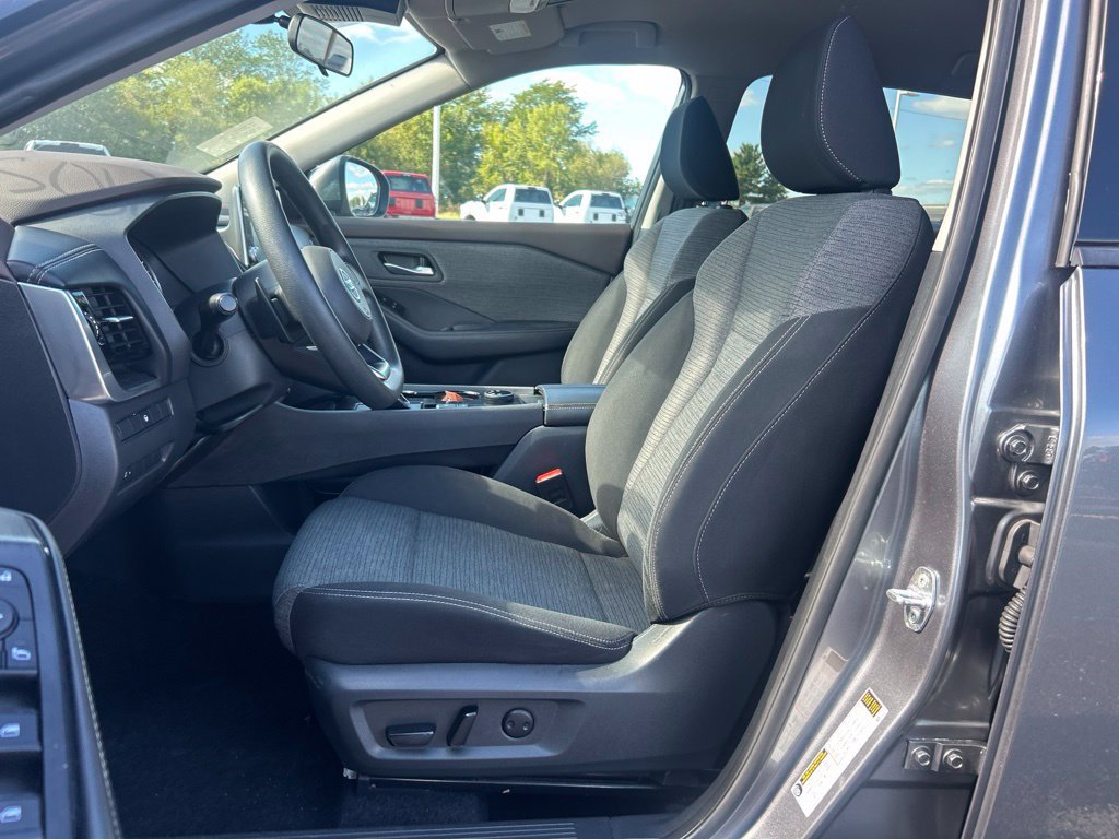 Used 2021 Nissan Rogue SV AWD/4WD image 6