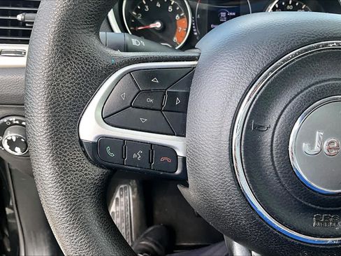 Used 2017 Jeep Compass Sport w/ Tech Group FWD image 20
