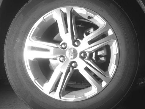Used 2024 GMC Terrain SLE FWD image 13