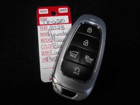 Used 2023 Hyundai Palisade Limited w/ Cargo Package image 11