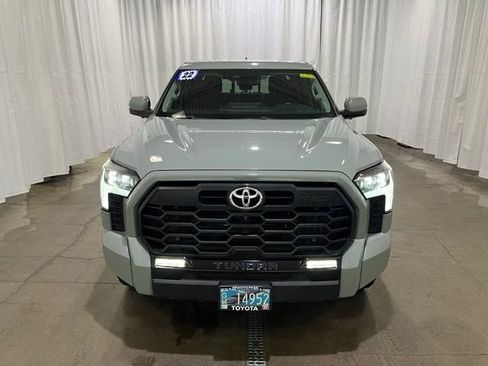 Used 2022 Toyota Tundra Limited w/ TRD Off-Road Package AWD/4WD image 10