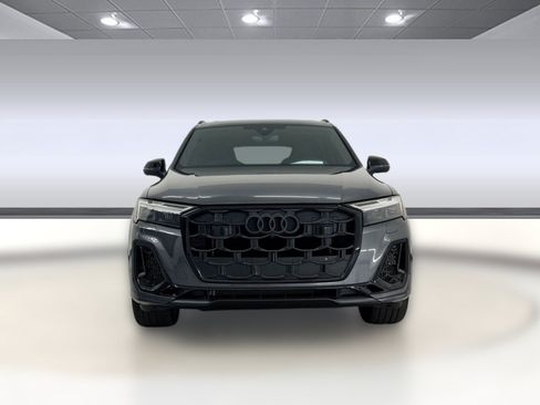 Certified 2025 Audi SQ7 Premium Plus AWD/4WD image 6