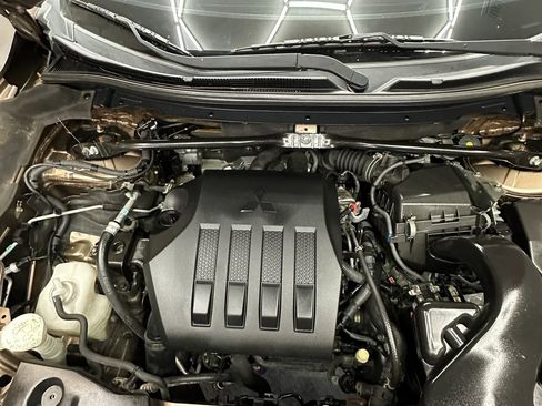 Used 2018 Mitsubishi Eclipse Cross SEL AWD/4WD image 34