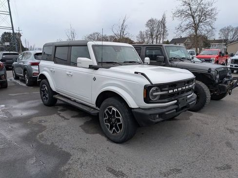Used 2023 Ford Bronco Outer Banks image 6