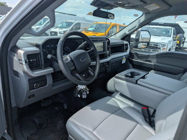 New 2026 Ford F350 XL w/ XL Chrome Package AWD/4WD image 14