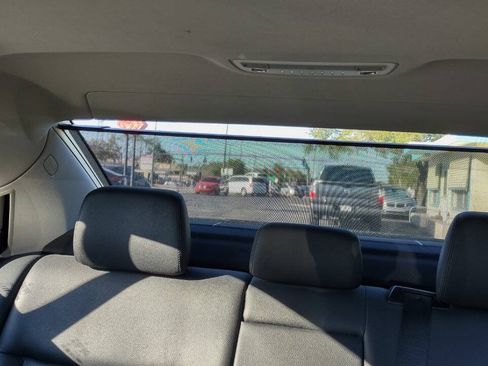 Used 2012 Mercedes-Benz E 350 4MATIC Sedan image 31