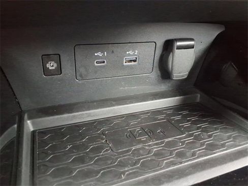 Used 2024 Nissan Altima 2.0 SR image 25