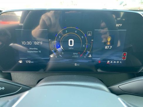 Used 2025 Chevrolet Traverse LT image 22