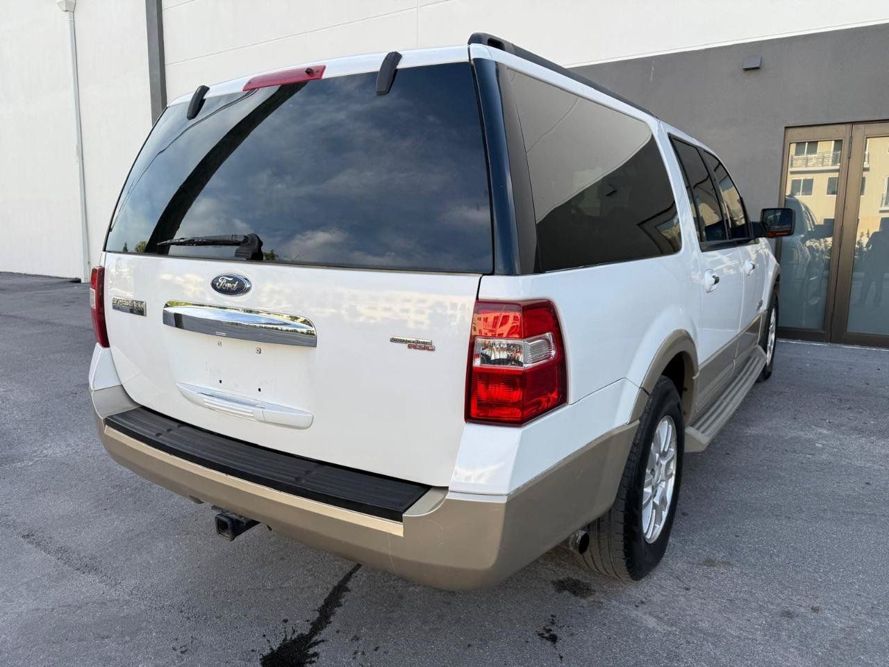 Used 2007 Ford Expedition EL Eddie Bauer RWD image 6