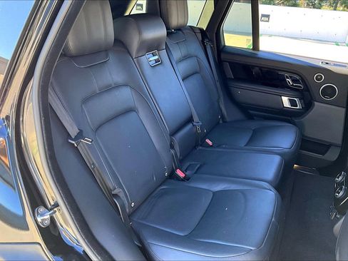 Used 2020 Land Rover Range Rover HSE image 21