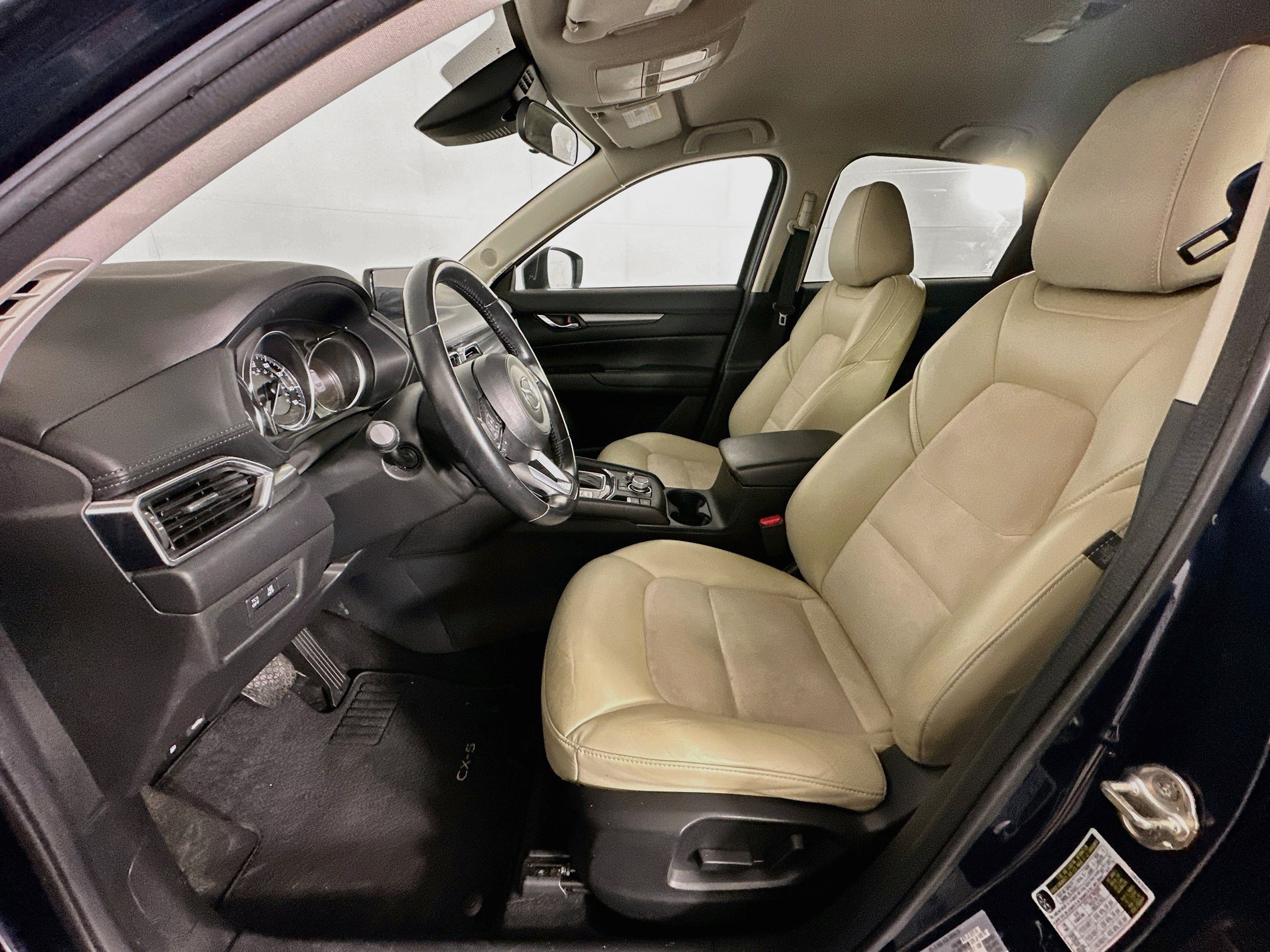 Used 2020 MAZDA CX-5 Touring FWD image 13