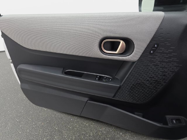 Used 2026 MINI Cooper 2-Door Hardtop FWD image 23
