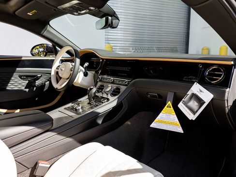 New 2026 Bentley Continental Mulliner image 31