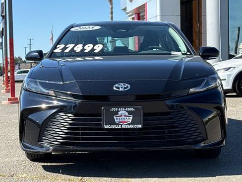 Used 2025 Toyota Camry LE FWD image 9