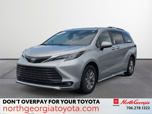 Certified 2025 Toyota Sienna XLE w/ XLE Plus Package FWD image 1