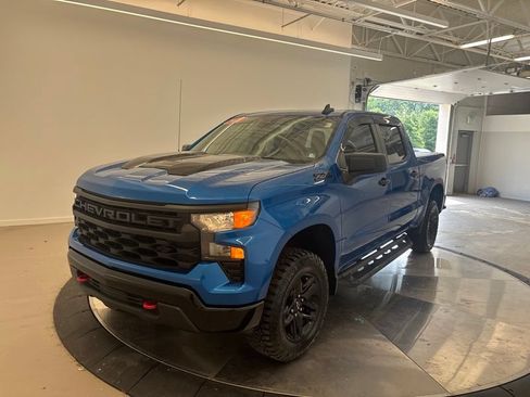 Used 2022 Chevrolet Silverado 1500 Custom Trail Boss w/ LPO, Dark Essentials Package AWD/4WD image 7