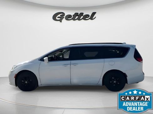 Used 2022 Chrysler Pacifica Touring-L image 5