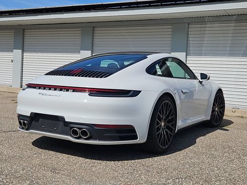 Used 2022 Porsche 911 Carrera 4S AWD/4WD image 7