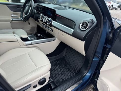 Certified 2022 Mercedes-Benz GLB 250 4MATIC image 21