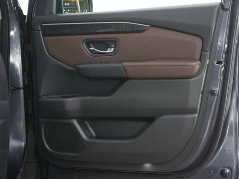 Used 2023 Honda Pilot Elite image 12