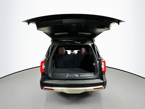 Used 2023 Ford Expedition Limited image 37