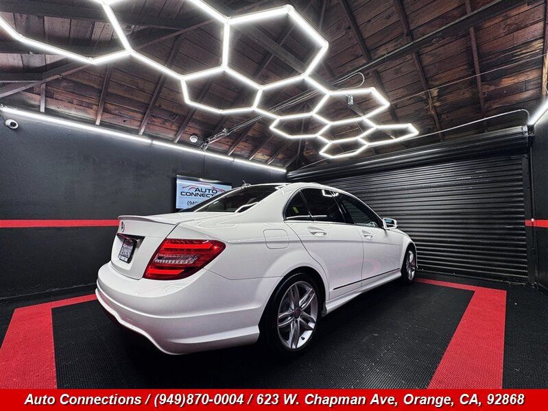Used 2013 Mercedes-Benz C 250 Sedan image 3