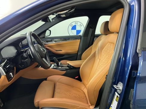 Used 2023 BMW 540i xDrive w/ M Sport Package AWD/4WD image 2