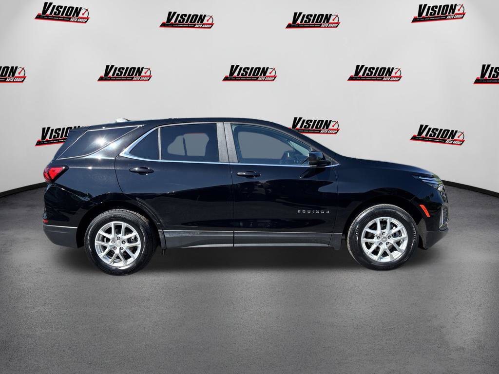 Used 2024 Chevrolet Equinox LT AWD/4WD image 4
