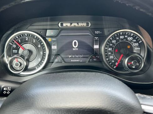 Used 2019 RAM 1500 Big Horn AWD/4WD image 20