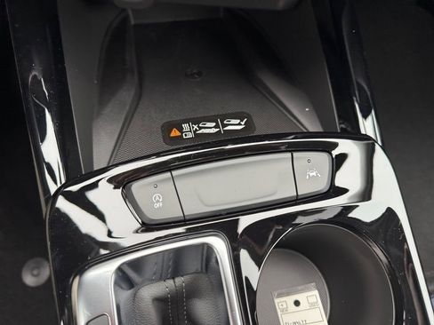 New 2026 Chevrolet Trax ACTIV w/ Sunroof Package FWD image 19