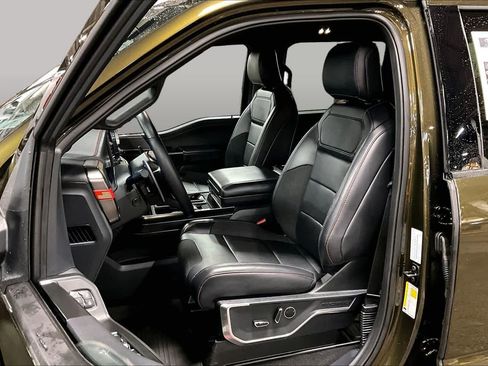 Used 2025 Ford F150 Raptor AWD/4WD image 9