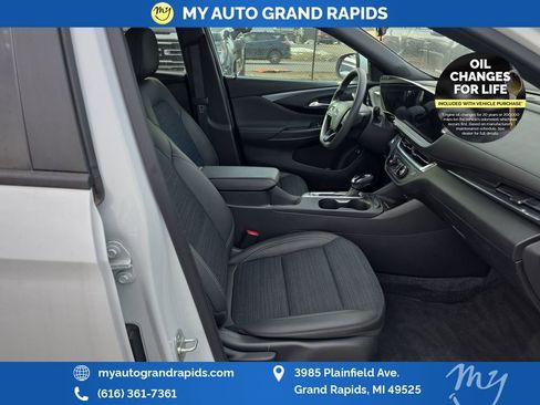 Used 2024 Buick Envista Preferred w/ Convenience II Package image 22