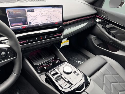 Used 2026 BMW 530i image 27