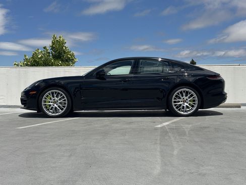 Used 2022 Porsche Panamera 4S AWD/4WD image 2