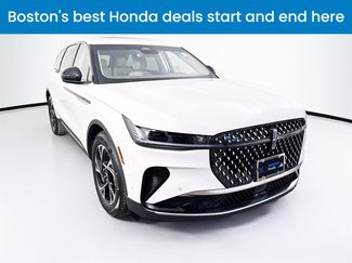 Used 2024 Lincoln Nautilus Premier w/ Equipment Group 102A video 1