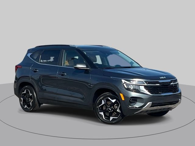 Used 2024 Kia Seltos EX AWD/4WD image 2