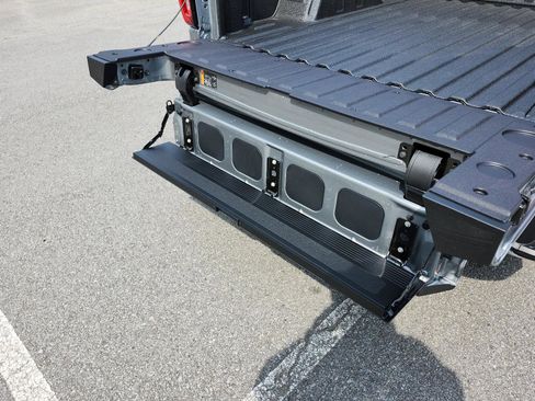 New 2026 GMC Sierra 1500 SLT w/ SLT Premium Plus Package image 10