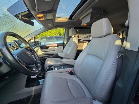 Used 2020 Honda Odyssey Elite image 4