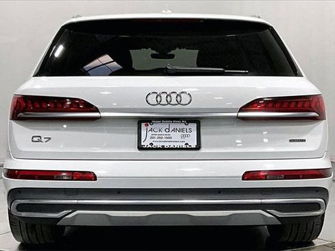 Certified 2022 Audi Q7 2.0T Premium image 4