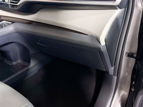Used 2023 Toyota Sienna XLE image 35