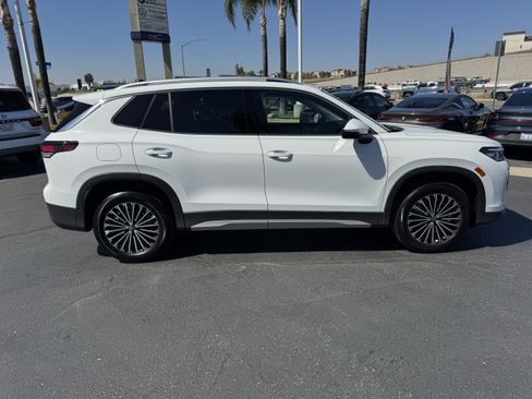 Certified 2025 Volkswagen Tiguan S AWD/4WD image 16