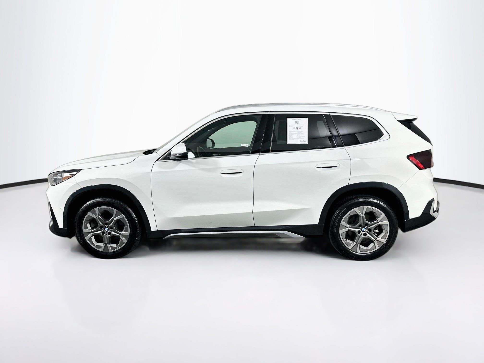 Used 2026 BMW X1 xDrive28i AWD/4WD image 4