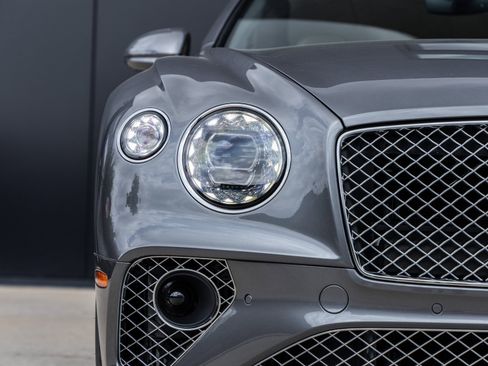 Used 2022 Bentley Continental GT image 18